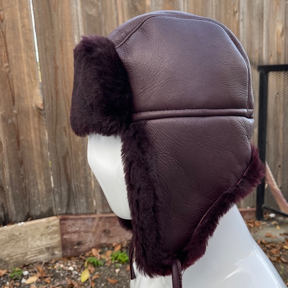 Sheepskin shearling leather Bomber Trapper hat NWT - Picture 7 of 7